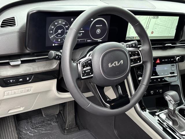 used 2024 Kia Carnival car, priced at $42,912