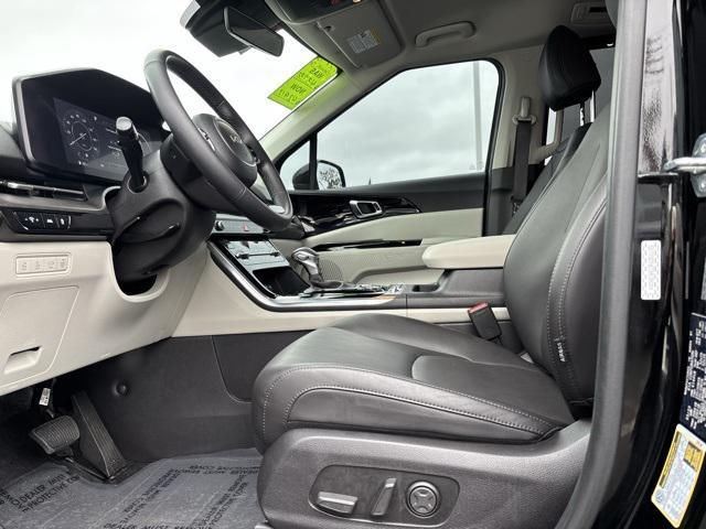 used 2024 Kia Carnival car, priced at $42,912