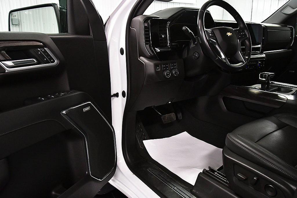 used 2022 Chevrolet Silverado 1500 car, priced at $46,995