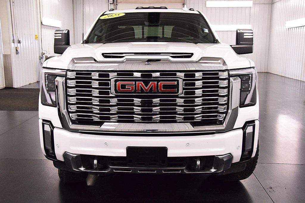 used 2025 GMC Sierra 2500 car, priced at $75,895