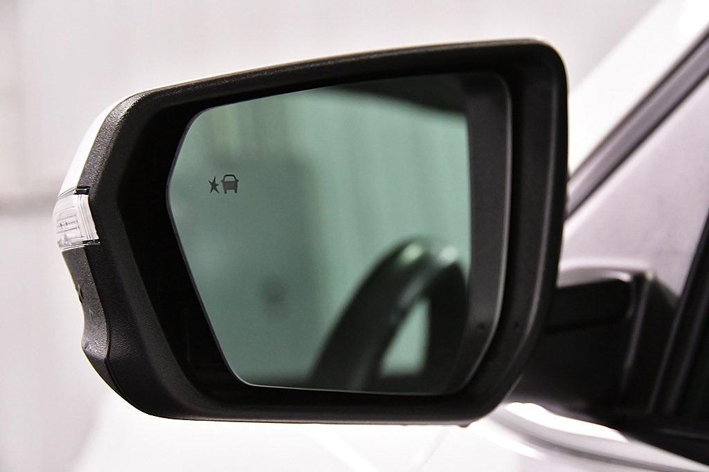 used 2022 Chevrolet Equinox car, priced at $23,655