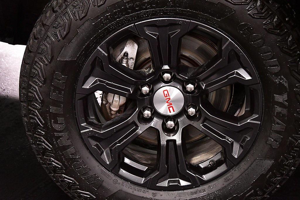 used 2024 GMC Canyon car, priced at $40,895