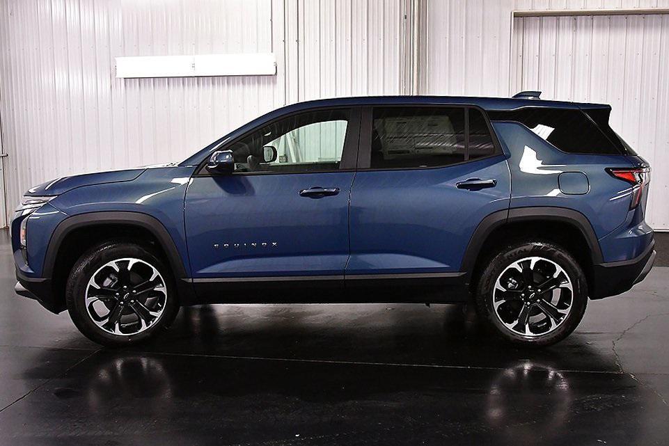 new 2026 Chevrolet Equinox car, priced at $33,685