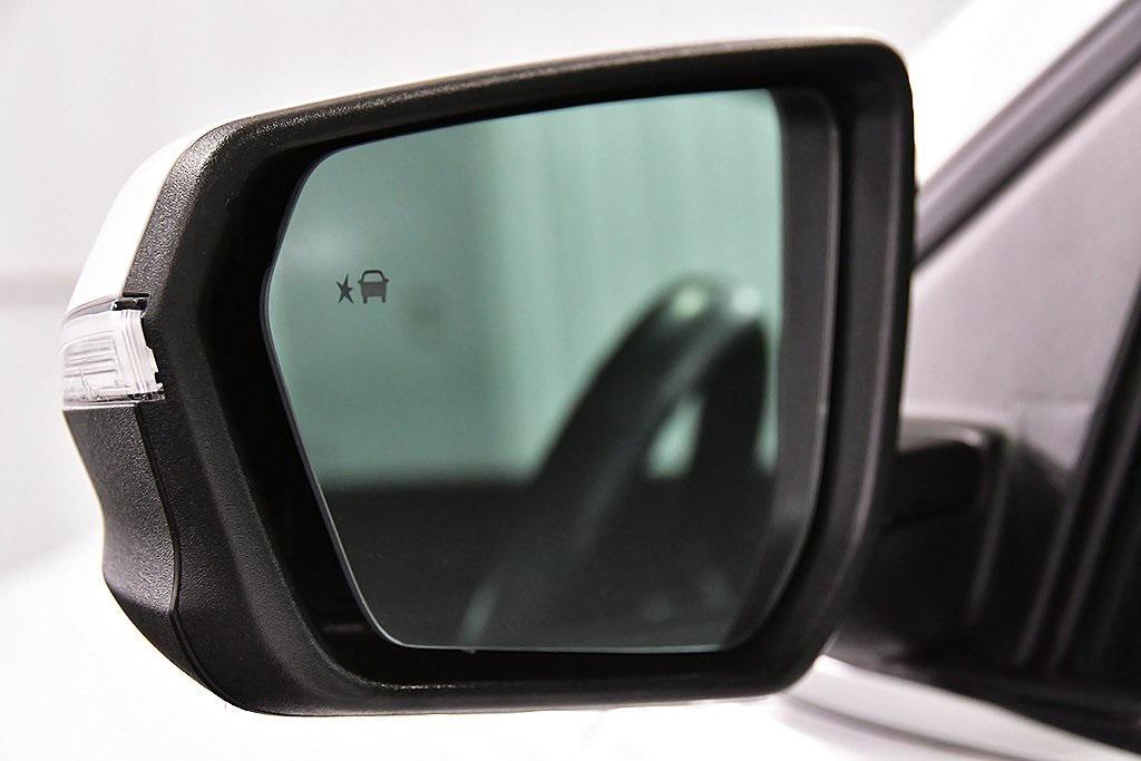 used 2022 Chevrolet Equinox car, priced at $22,994