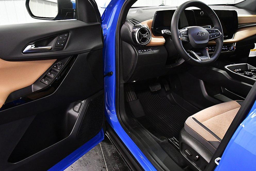 new 2026 Chevrolet Equinox car, priced at $38,585