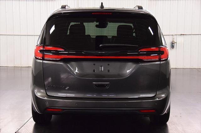 used 2021 Chrysler Pacifica car, priced at $32,999