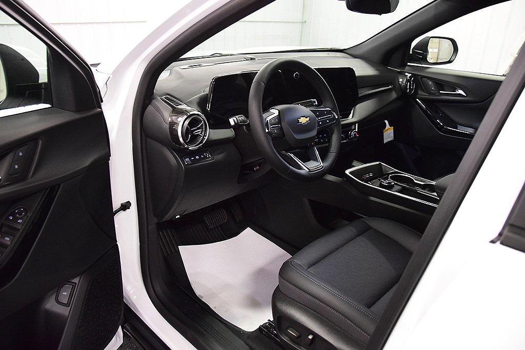 new 2026 Chevrolet Equinox car, priced at $36,355