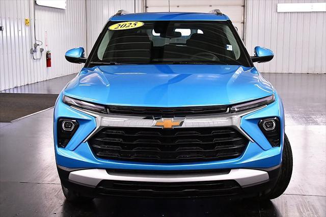 new 2025 Chevrolet TrailBlazer car, priced at $29,230