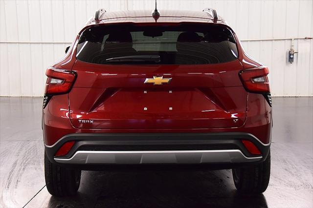 new 2025 Chevrolet Trax car, priced at $25,235