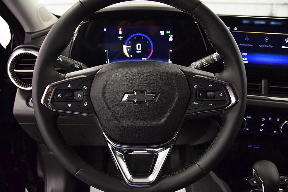 new 2025 Chevrolet Trax car, priced at $26,690