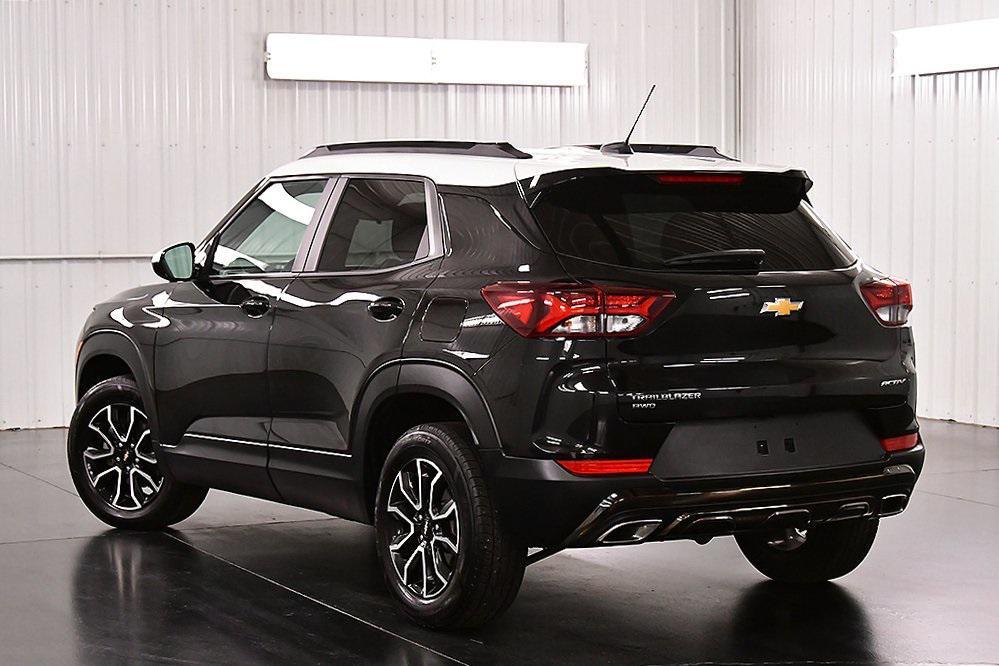 used 2023 Chevrolet TrailBlazer car, priced at $22,735