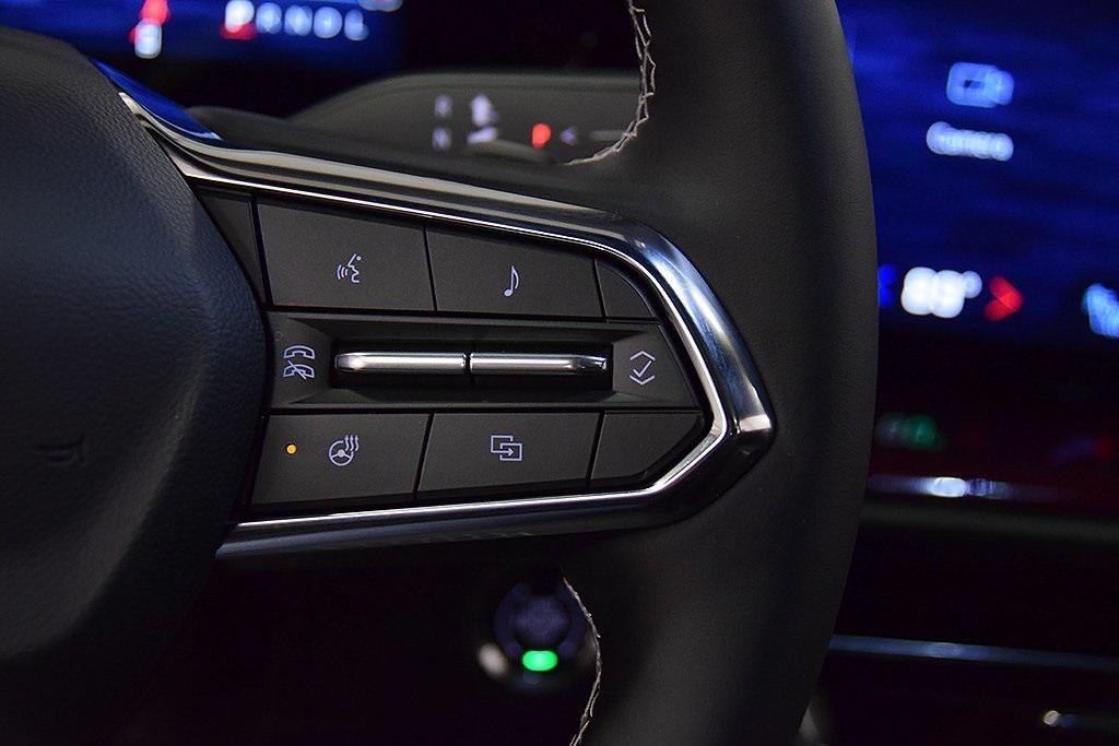 new 2026 Chevrolet Traverse car, priced at $54,440