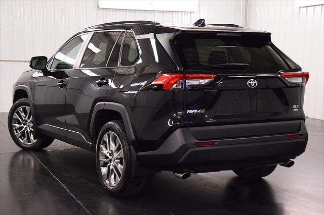 used 2020 Toyota RAV4 car, priced at $27,995