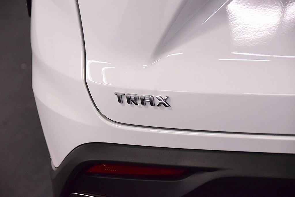new 2025 Chevrolet Trax car, priced at $26,160