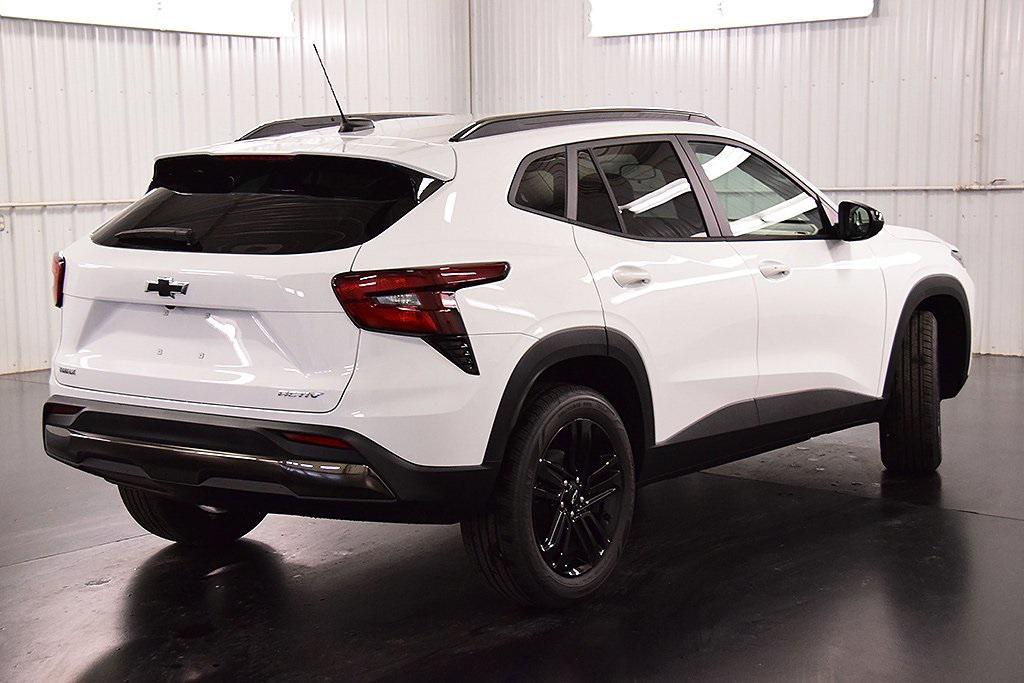 new 2025 Chevrolet Trax car, priced at $26,160