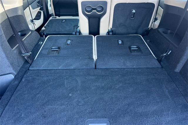 used 2023 Acura MDX car, priced at $43,495