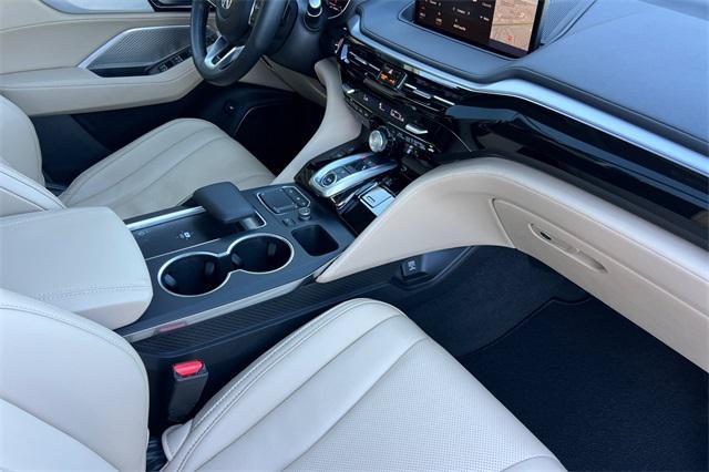 used 2023 Acura MDX car, priced at $43,495