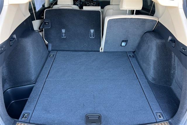 used 2023 Acura RDX car, priced at $43,995