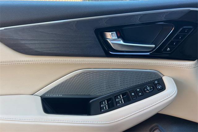 used 2023 Acura MDX car, priced at $38,995