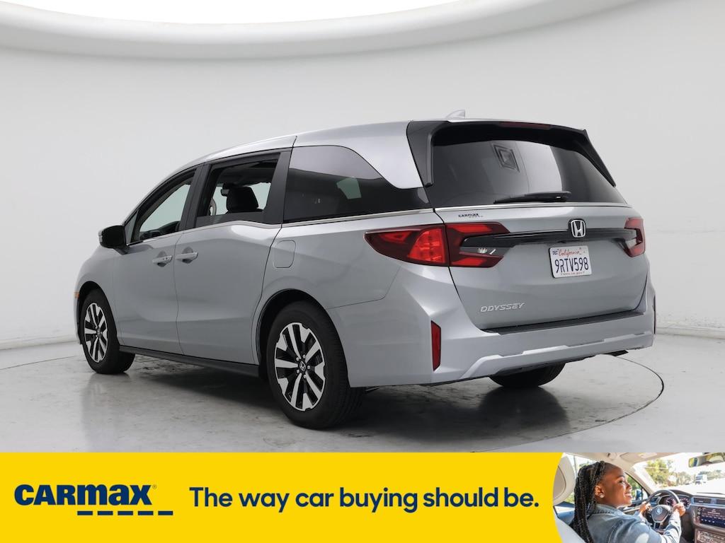 used 2025 Honda Odyssey car, priced at $41,998