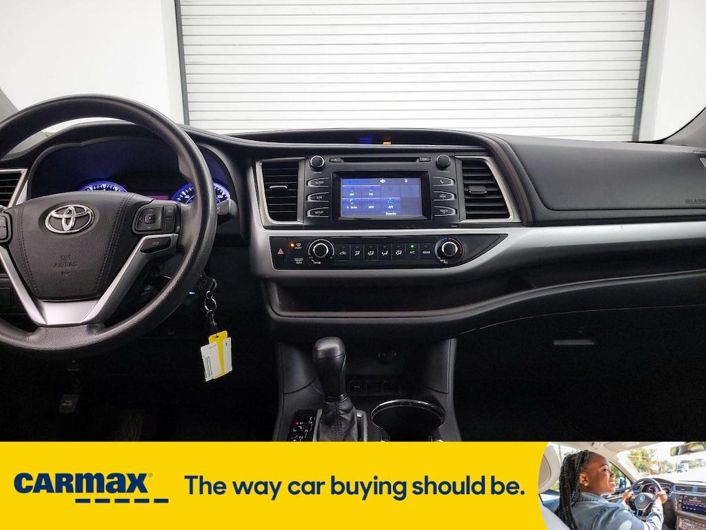 used 2015 Toyota Highlander car, priced at $16,998