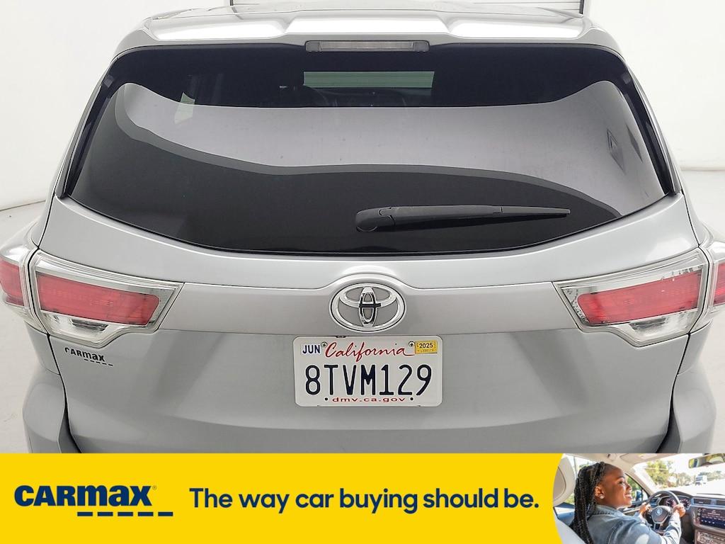 used 2015 Toyota Highlander car, priced at $16,998