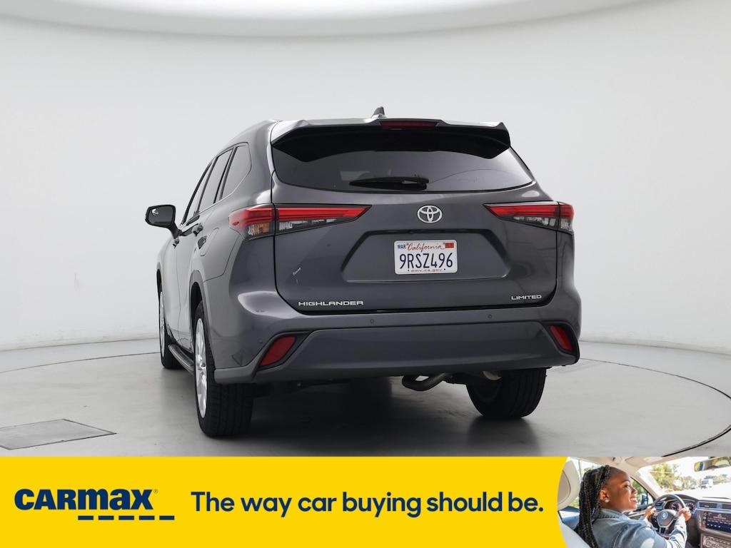 used 2020 Toyota Highlander car, priced at $35,998