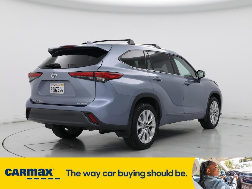 used 2021 Toyota Highlander car, priced at $33,998