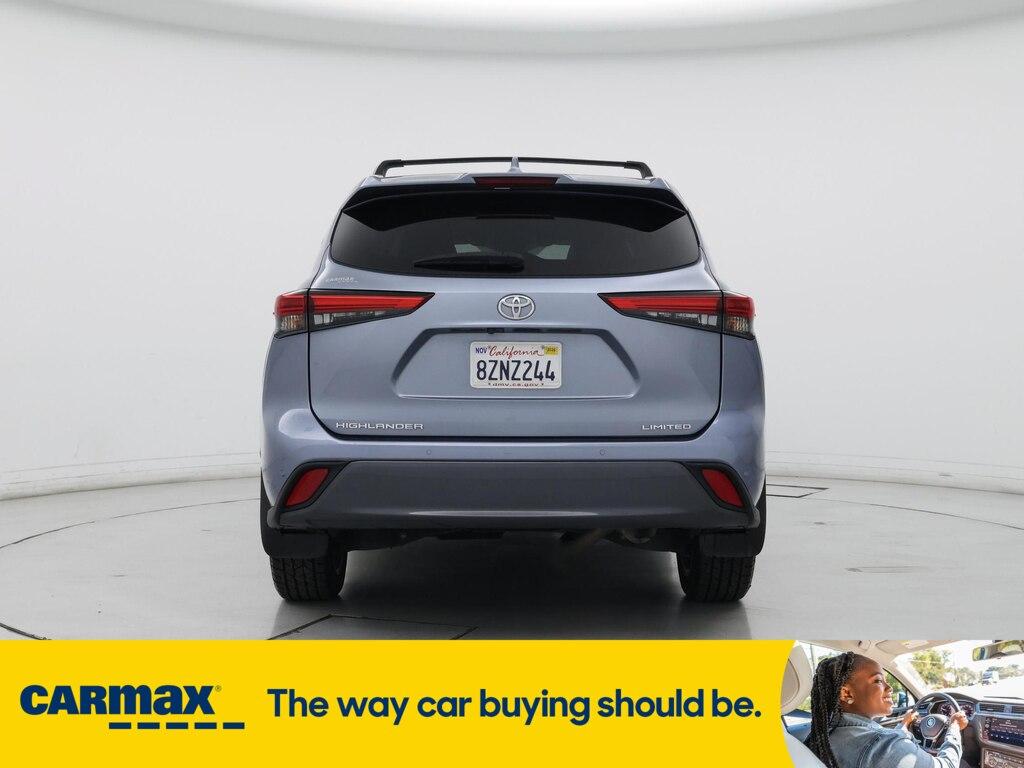 used 2021 Toyota Highlander car, priced at $33,998