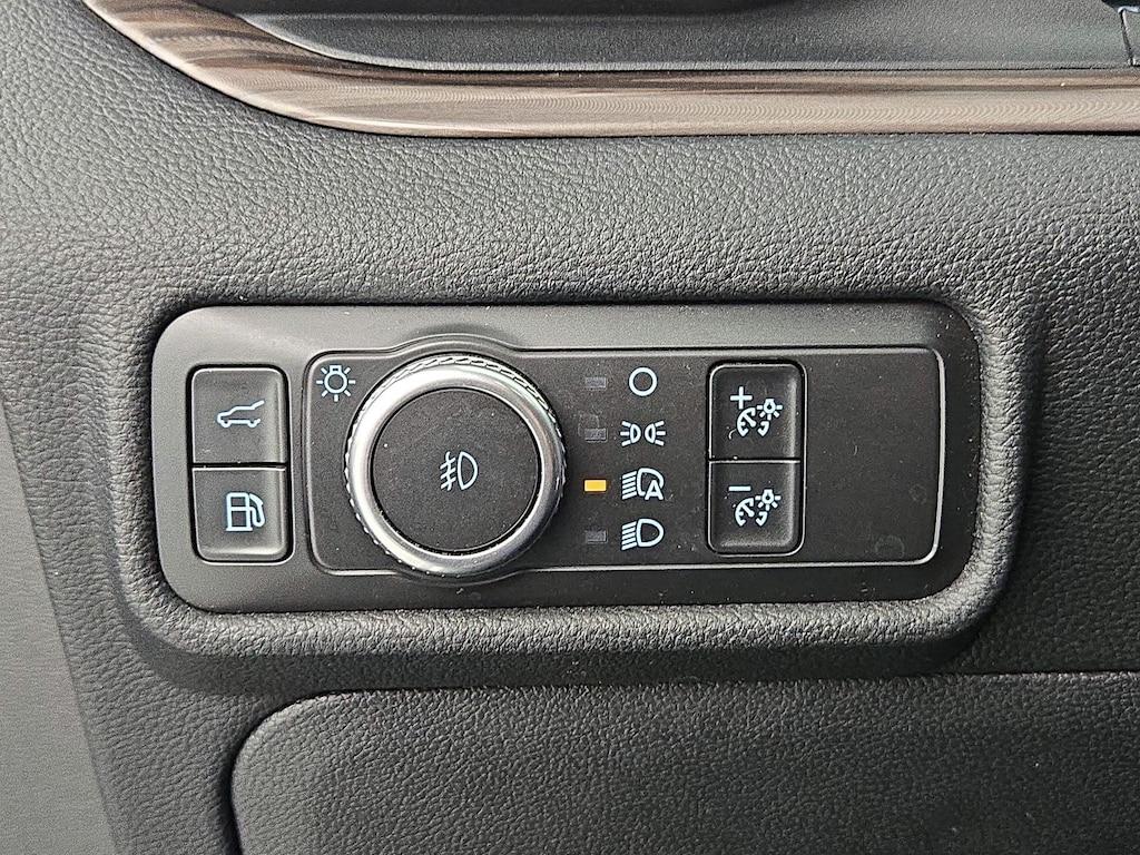 used 2021 Ford Explorer car, priced at $27,998