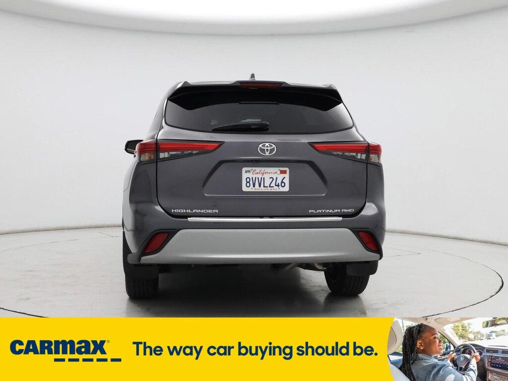 used 2021 Toyota Highlander car, priced at $44,998