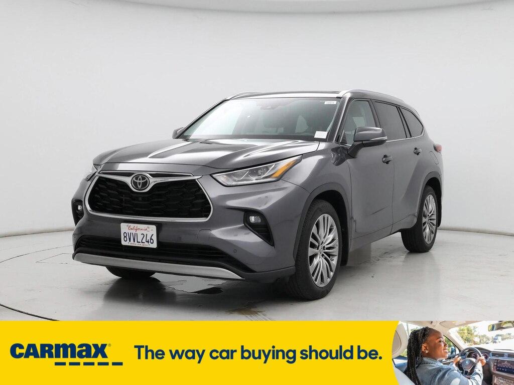 used 2021 Toyota Highlander car, priced at $44,998