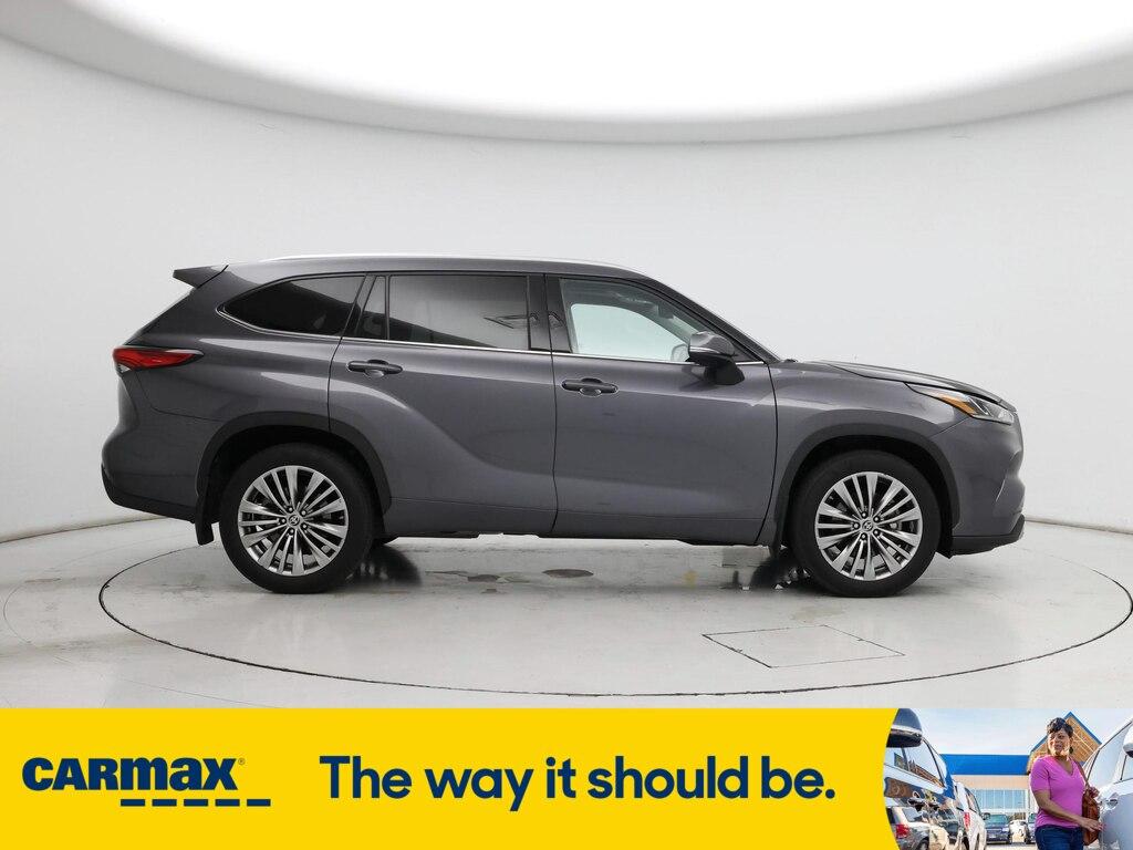 used 2021 Toyota Highlander car, priced at $44,998