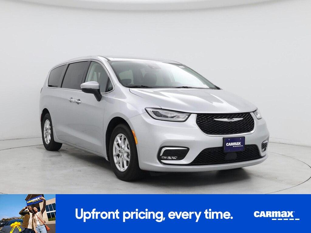 used 2023 Chrysler Pacifica car, priced at $23,998