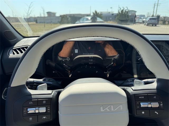new 2025 Kia K4 car, priced at $27,070