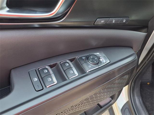 new 2025 Kia Carnival car, priced at $47,570