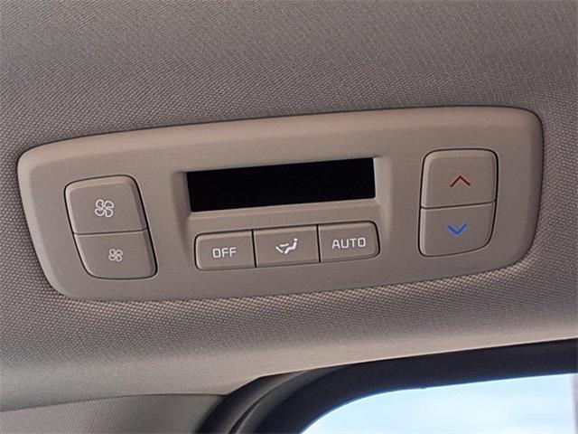 new 2025 Kia Carnival car, priced at $47,570