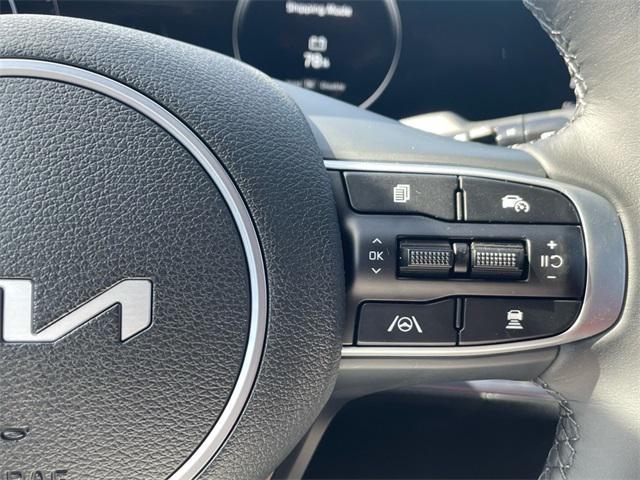 new 2025 Kia Sportage car, priced at $37,500