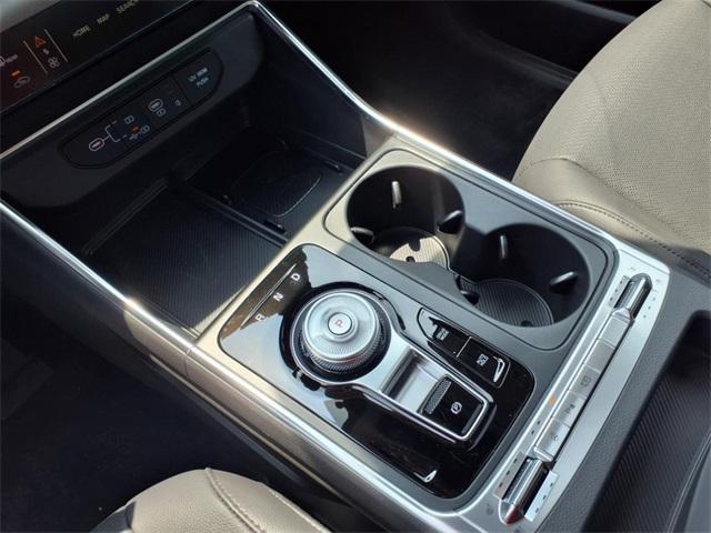 new 2025 Kia Carnival car, priced at $46,695