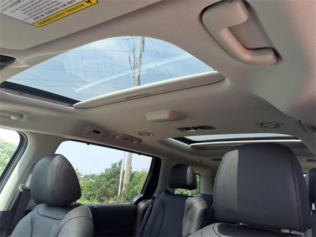 new 2025 Kia Carnival car, priced at $46,695