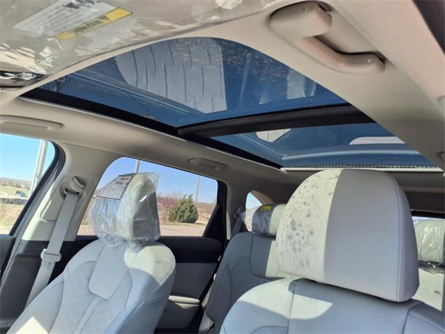 new 2025 Kia Sorento car, priced at $41,385