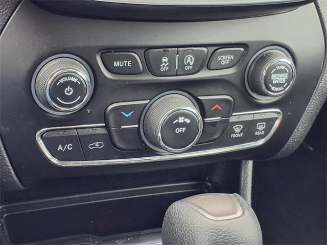 used 2019 Jeep Cherokee car, priced at $12,665