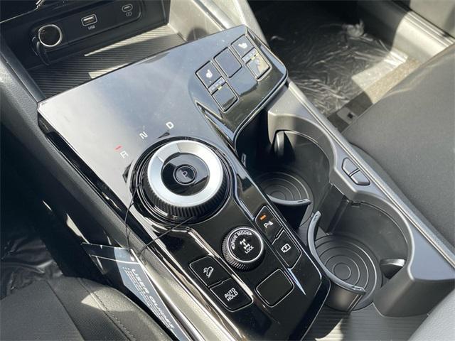 new 2025 Kia Sportage Hybrid car, priced at $31,000
