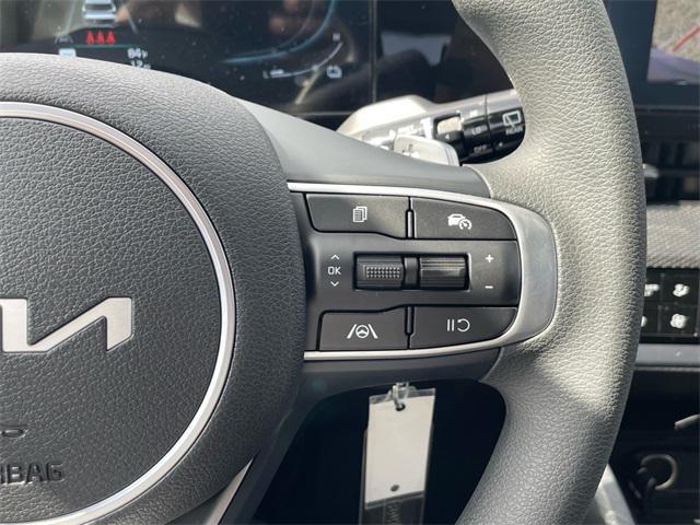 new 2025 Kia Sportage Hybrid car, priced at $31,000