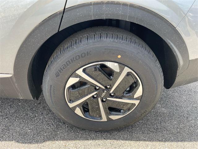 new 2025 Kia Sportage Hybrid car, priced at $31,000