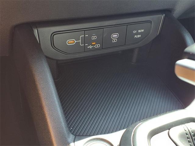 new 2025 Kia K4 car