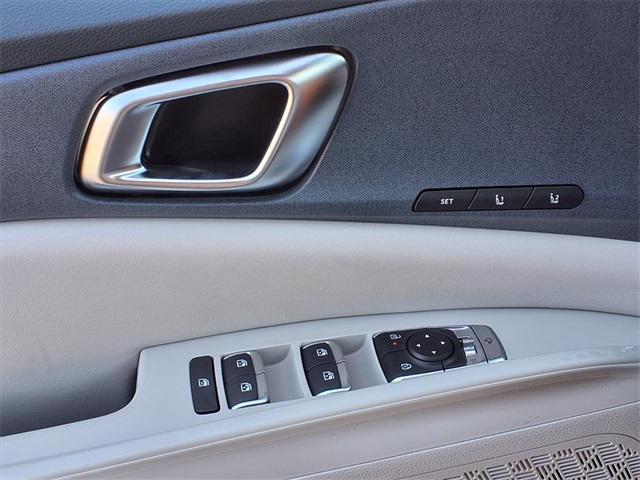 new 2026 Kia Carnival Hybrid car, priced at $48,395
