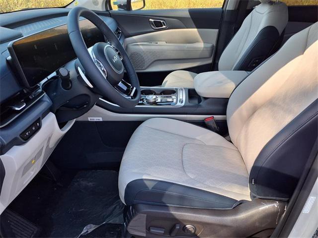 new 2026 Kia Carnival Hybrid car, priced at $48,395
