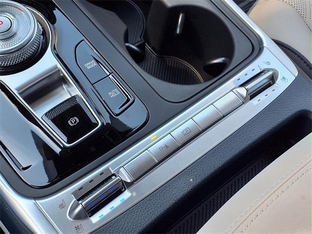 new 2026 Kia Carnival Hybrid car, priced at $48,395