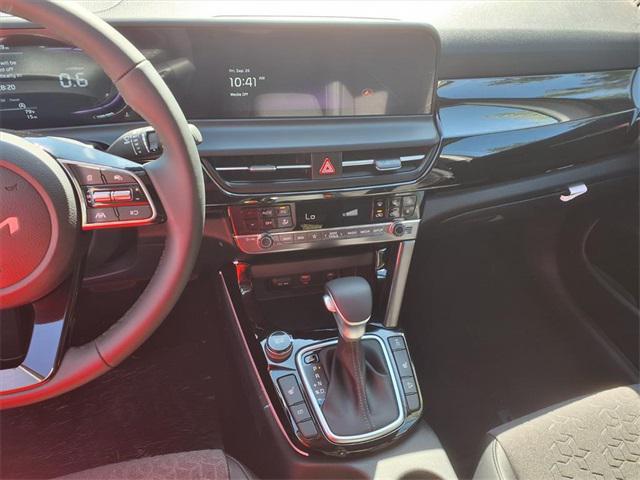 new 2026 Kia Seltos car, priced at $27,880